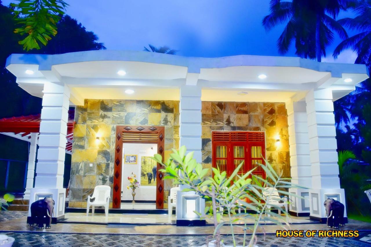Hotel House Of Richness Negombo Exteriér fotografie