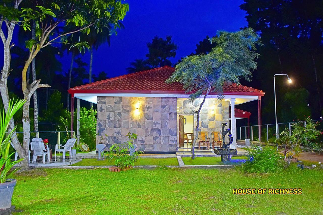 Hotel House Of Richness Negombo Exteriér fotografie