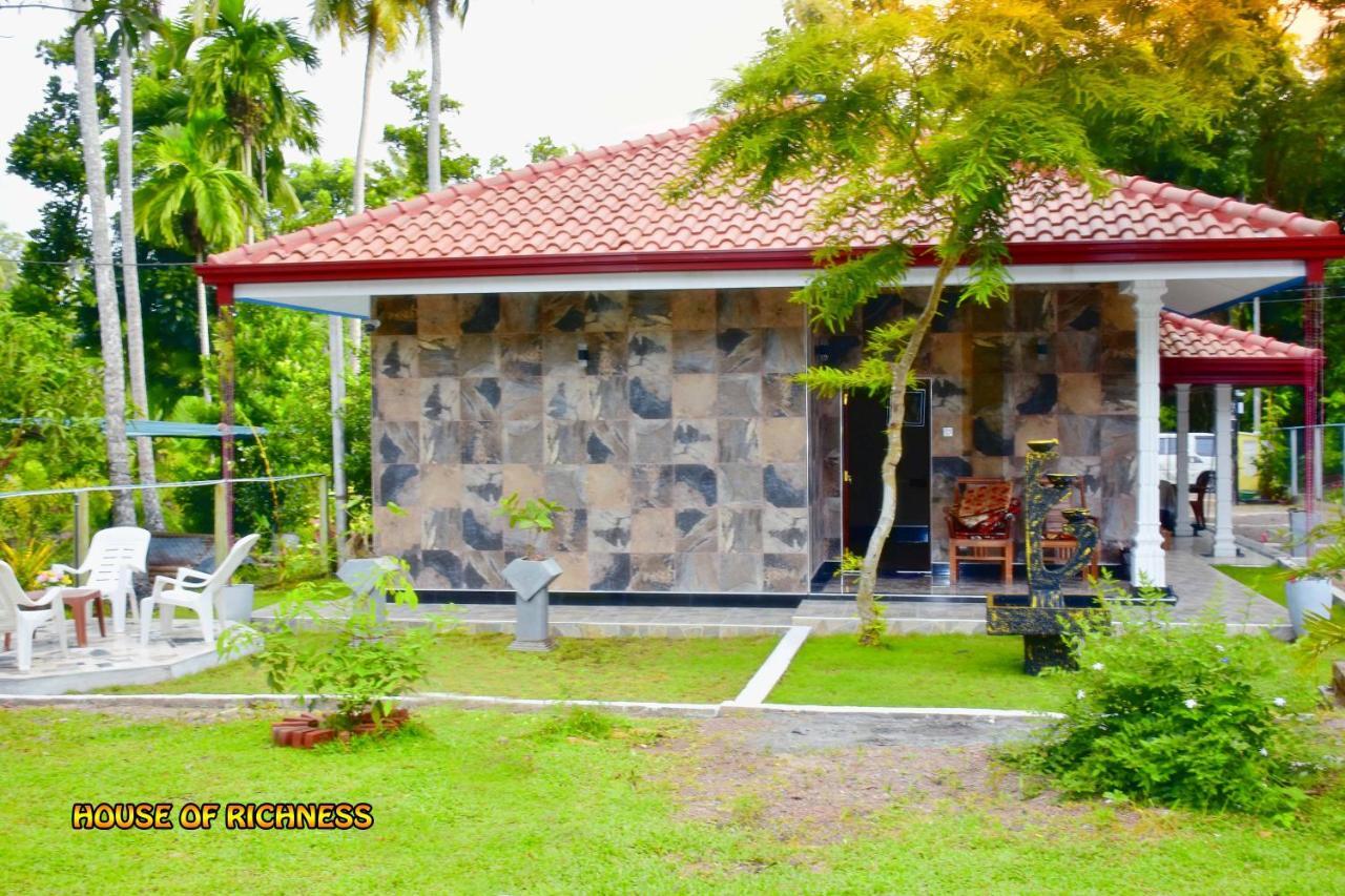 Hotel House Of Richness Negombo Exteriér fotografie