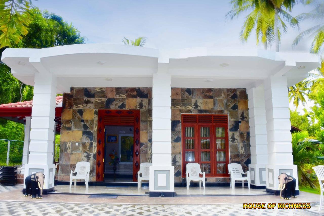Hotel House Of Richness Negombo Exteriér fotografie